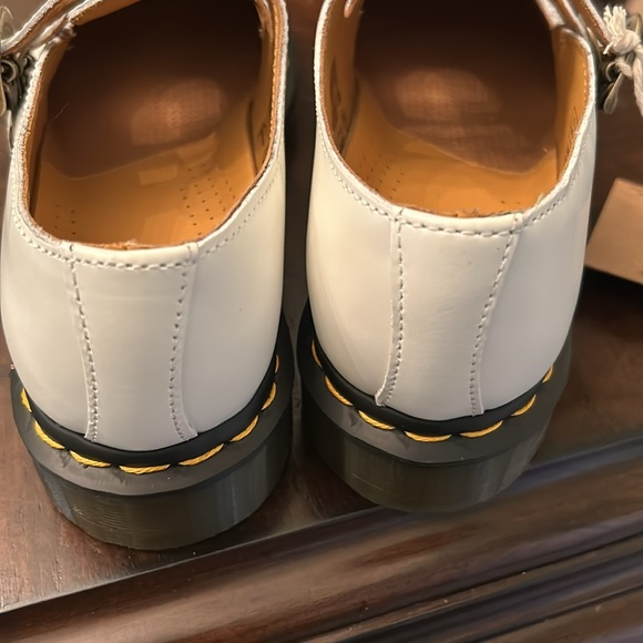 Dr. Martens Women's 8065 Mary Jane size 7 Brand new w Tags - Picture 5 of 7